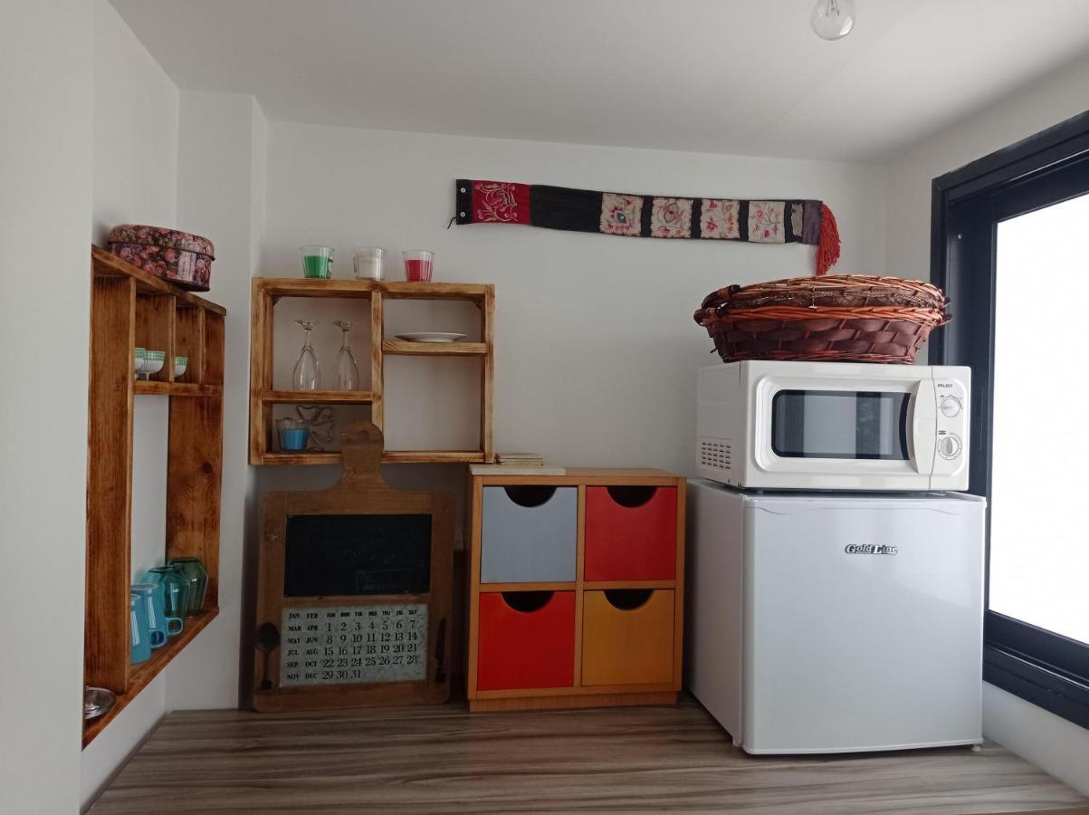 New! Great Location! Vibrant Downtown, Talpiot Market, Flea Market, Carmel Beach, Close To Everywhere Apartman Haifa Kültér fotó