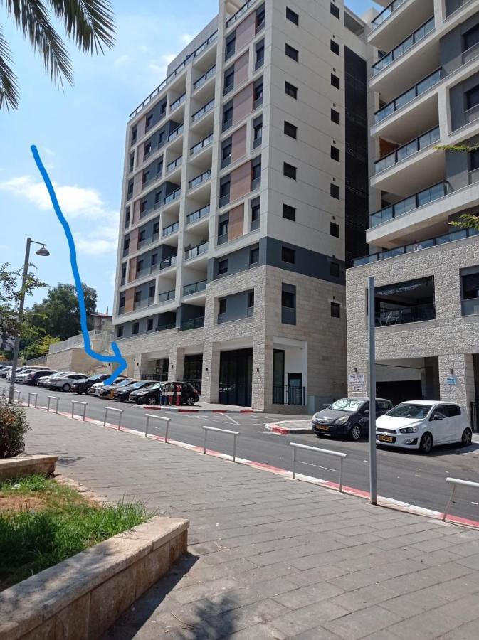 New! Great Location! Vibrant Downtown, Talpiot Market, Flea Market, Carmel Beach, Close To Everywhere Apartman Haifa Kültér fotó